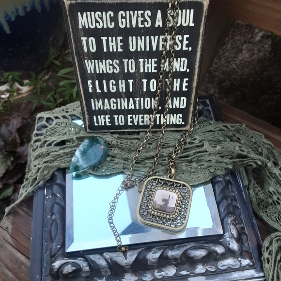 Lia Sophia 17” Necklace Faceted Pendant & Rhinestones in Antique Brass - Picture 8 of 8